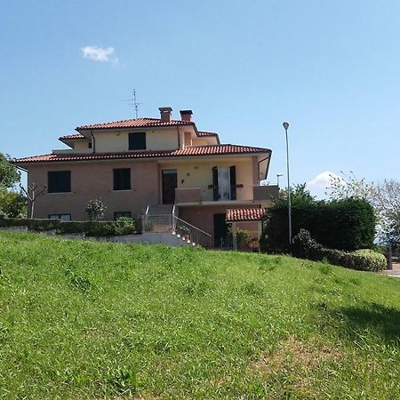 B & B Il Sicomoro Montecarotto Exterior foto